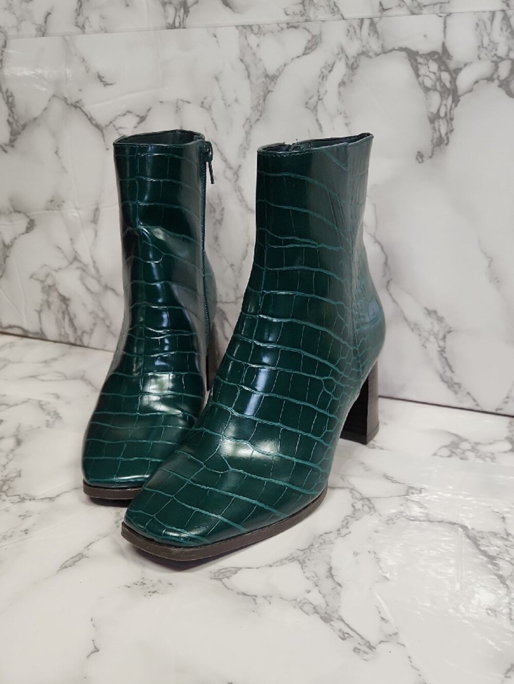 INC International Concepts Dark Green Croc-Embossed Ankle Boots